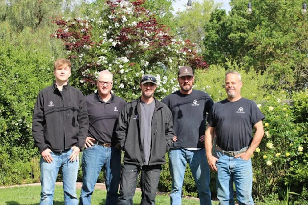 Slide of Eleos Electric