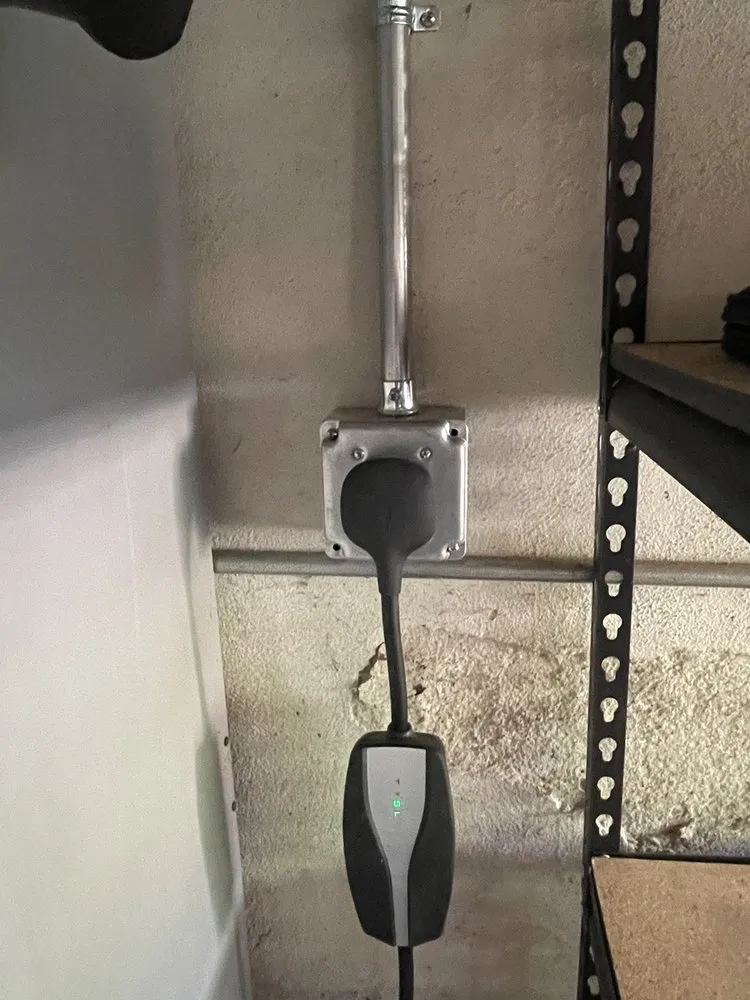 Expert outlet and switch repair service in , - Elevation Electric