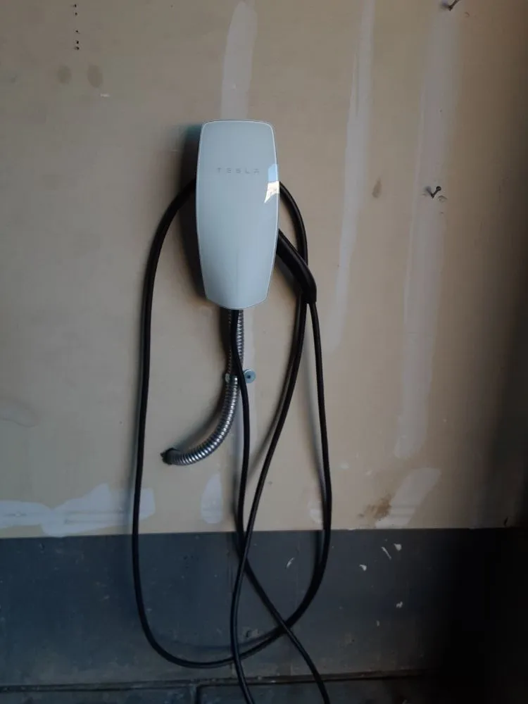 Slide of Eleven Eleven Electric