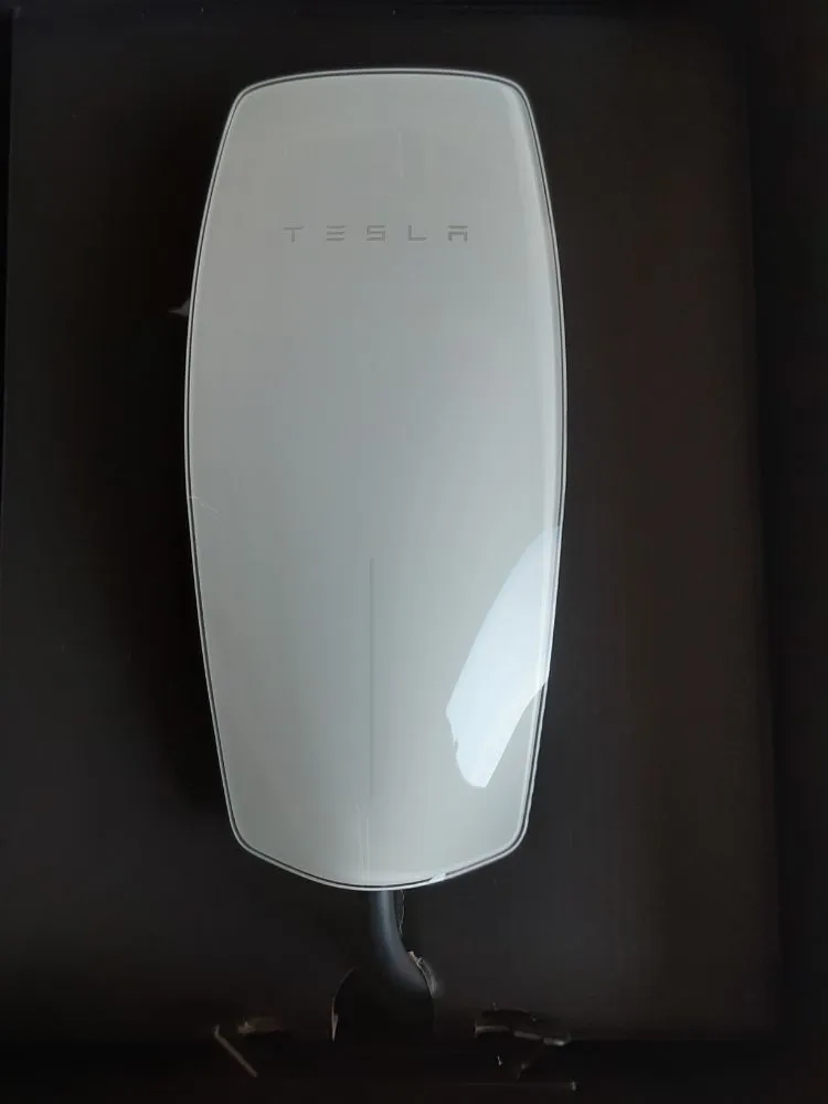 Slide of Eleven Eleven Electric