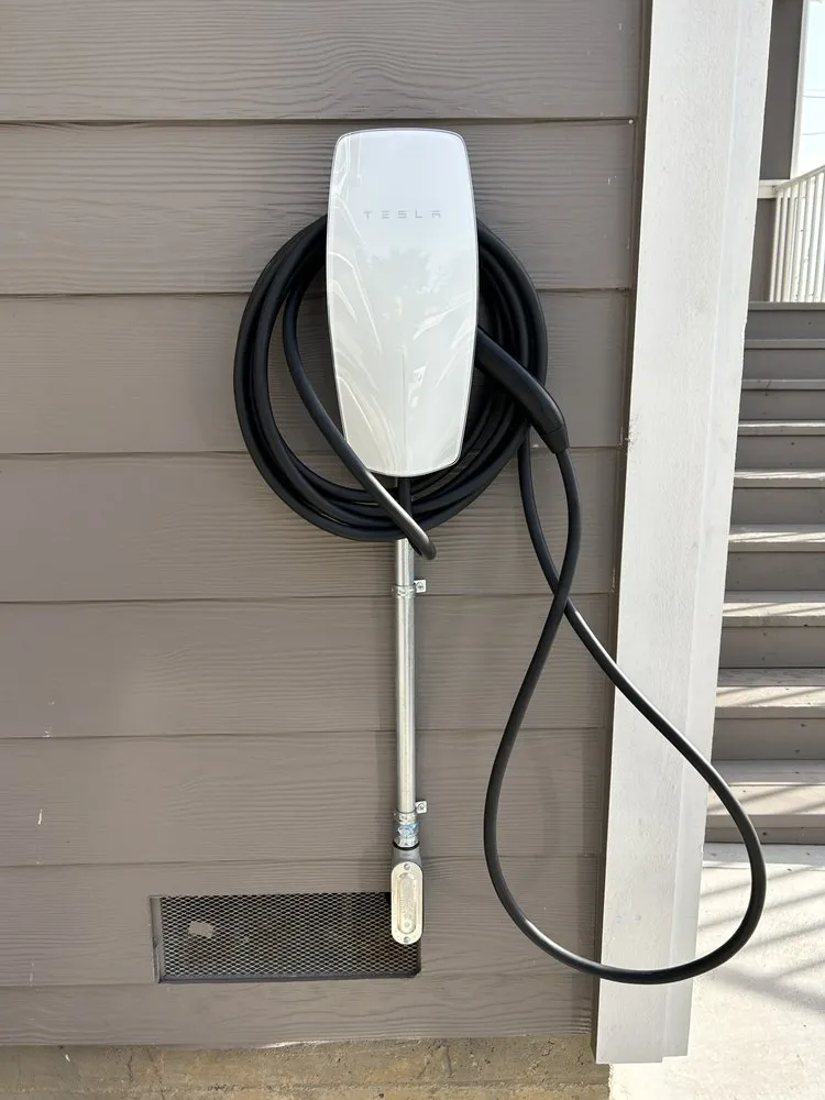 Slide of Elex Solutions