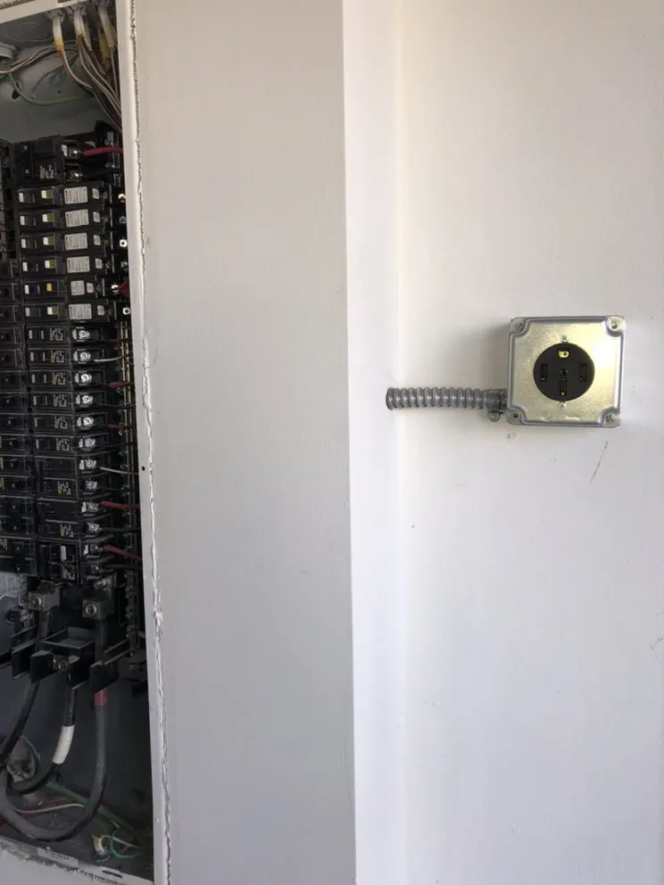 Slide of Eliad Camacho Electrical