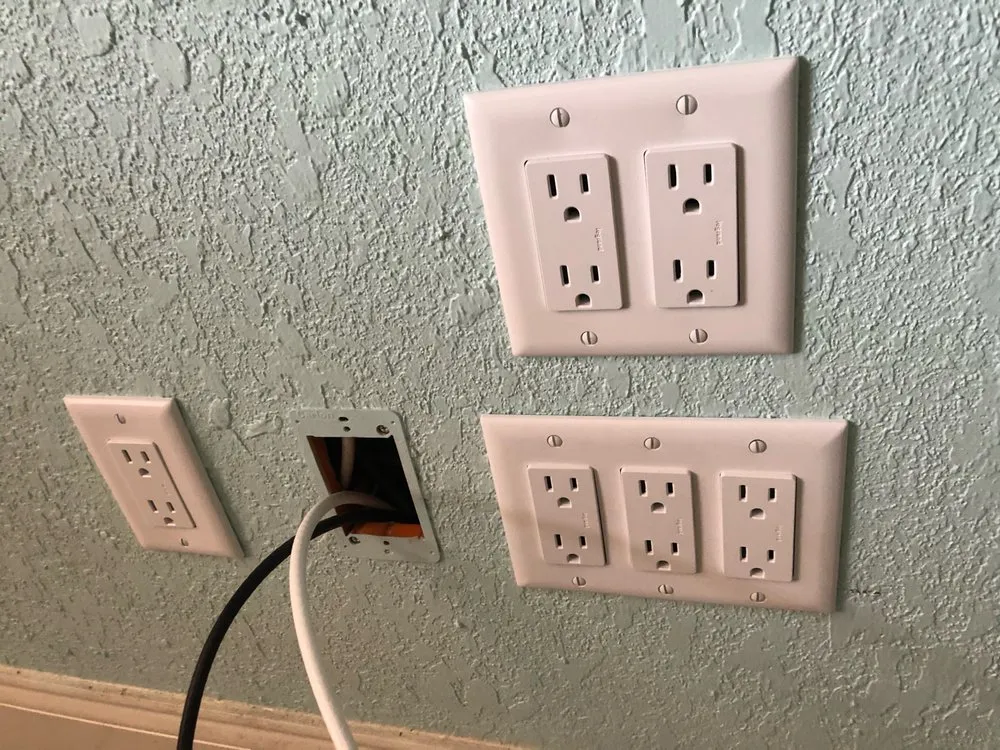 Slide of Eliad Camacho Electrical