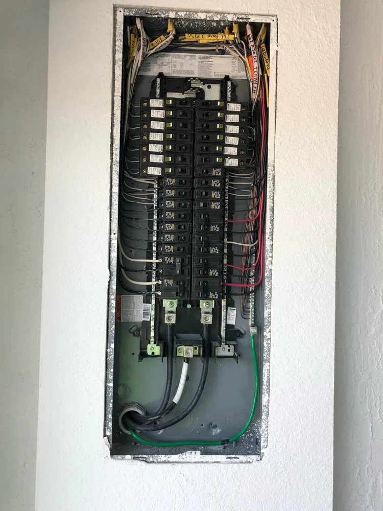 Slide of Eliad Camacho Electrical