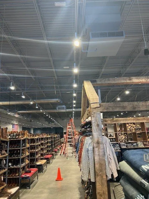 Slide of Elias Electric