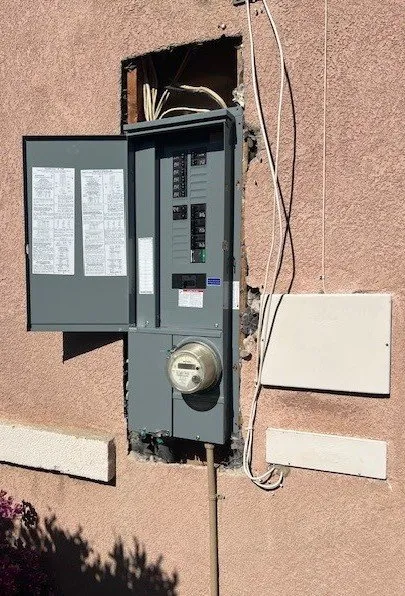 Slide of Elias Electric