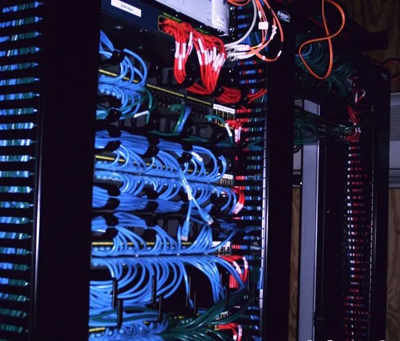 Slide of Elis Communications