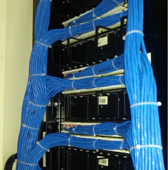 Slide of Elis Communications