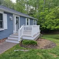 Certified electrician providing panel upgrade in Saint Leonard, MD - Elis Excellence