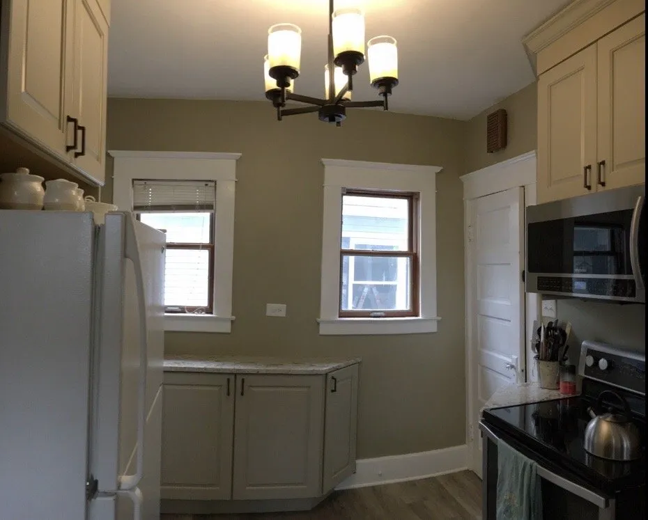 Slide of Elite Craftsmen