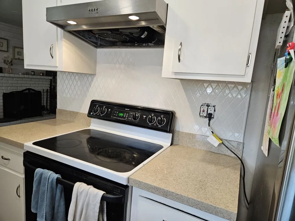 Slide of Elite Designs By Lili