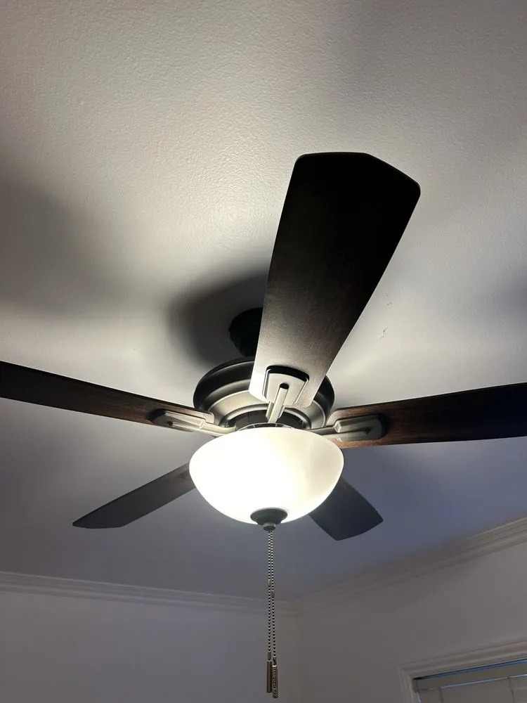 Slide of Elite Electric & HVAC