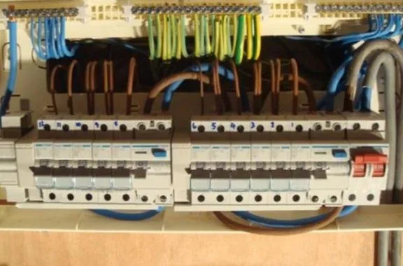 Slide of Elite Electric