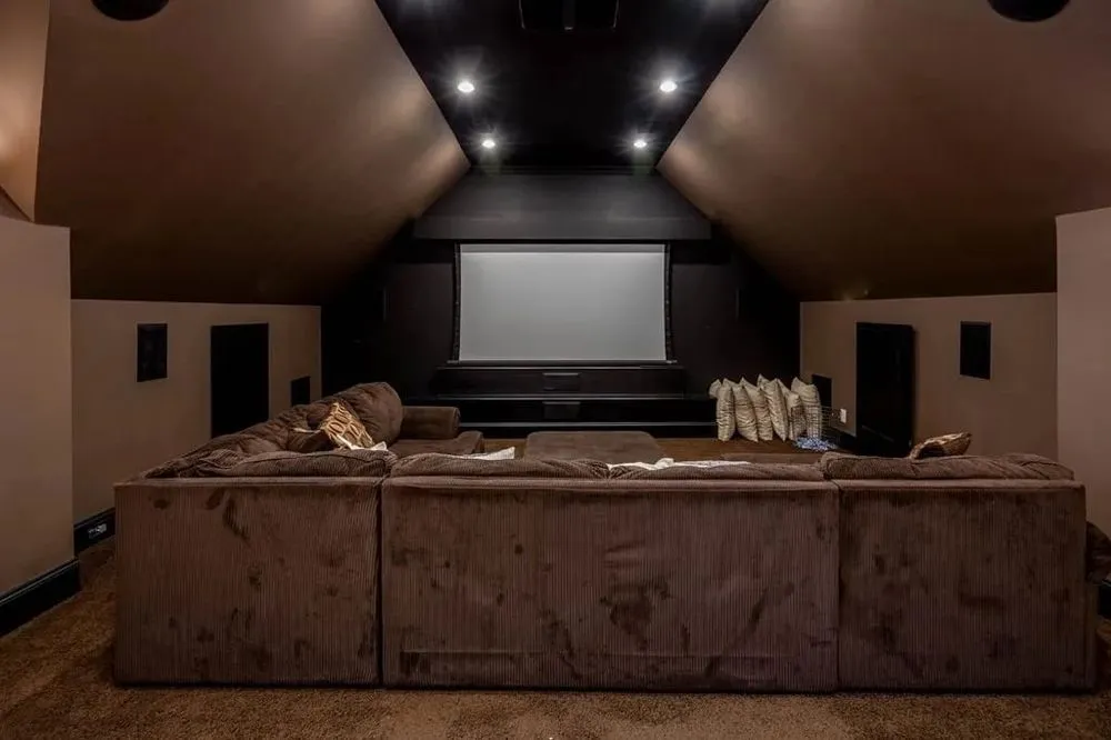 Slide of Elite Electric