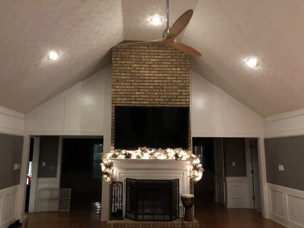 Slide of Elite Electric Solutions