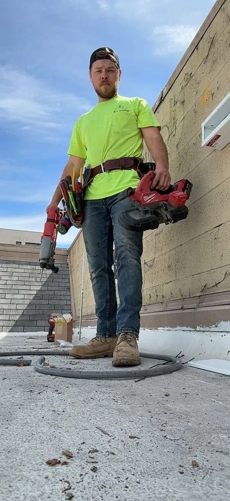 Slide of Elite Electrical Solutions