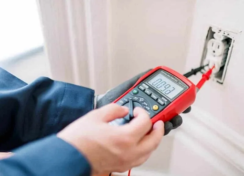 Slide of Elite Electrician Pros