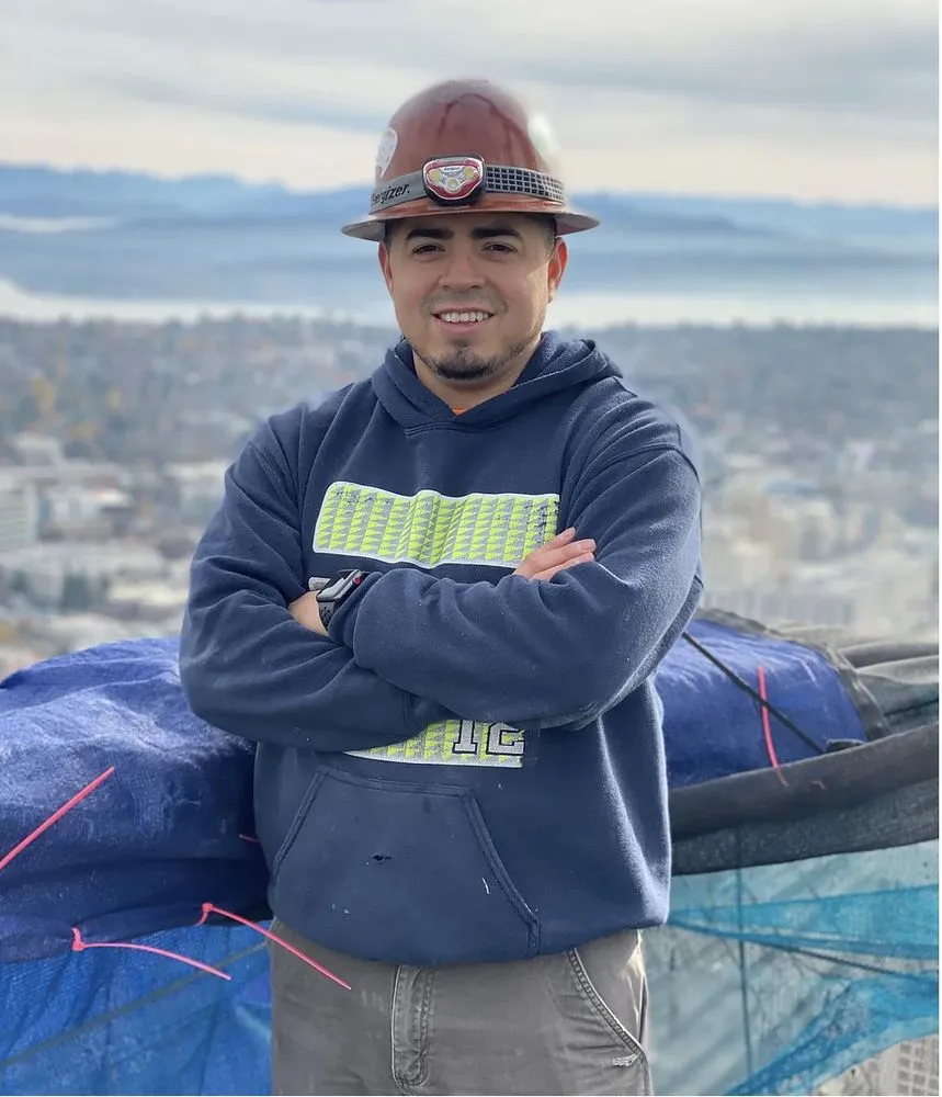 Slide of Elite Energy