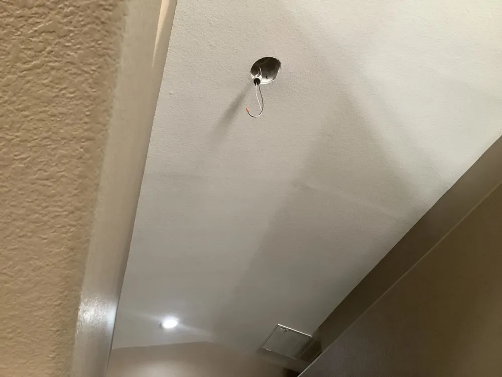 Affordable electrician providing outlet and switch repair in , 