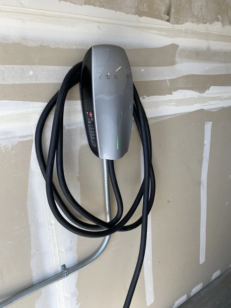 Slide of Elite Power and Systems