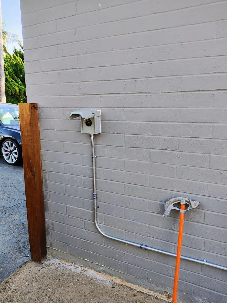 Slide of Elite Power Electric