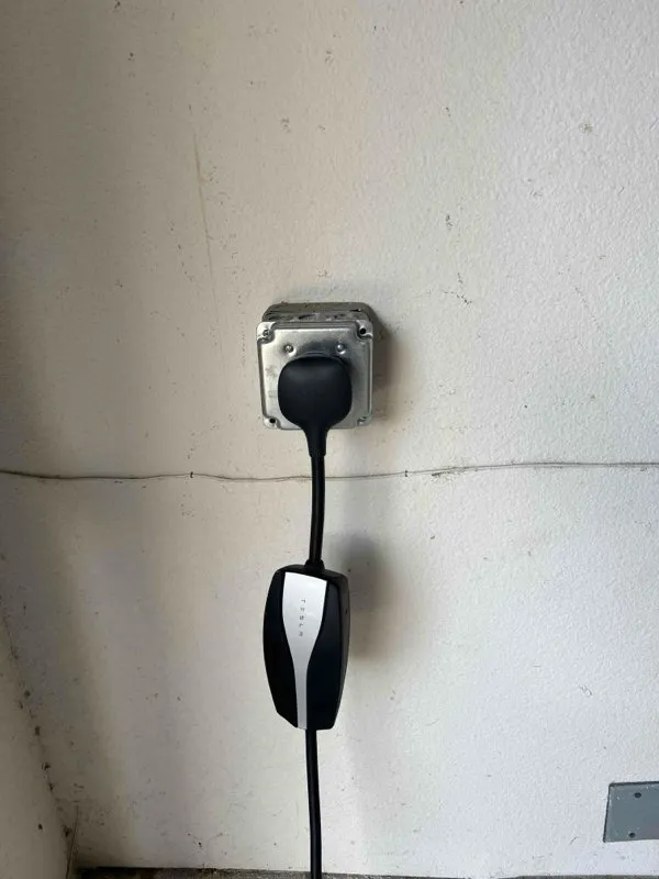 Slide of Elite Power Electric