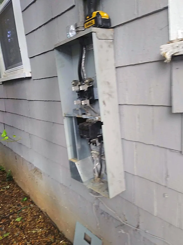 Affordable circuit breaker repair in ,  by Elite Professional Electric