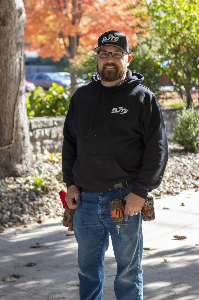 Slide of Elite Services & Repairs