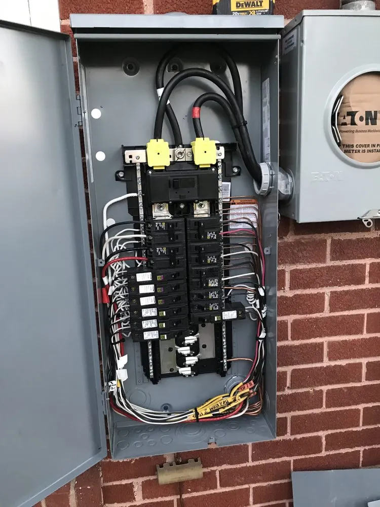 Slide of Elizondo Electric