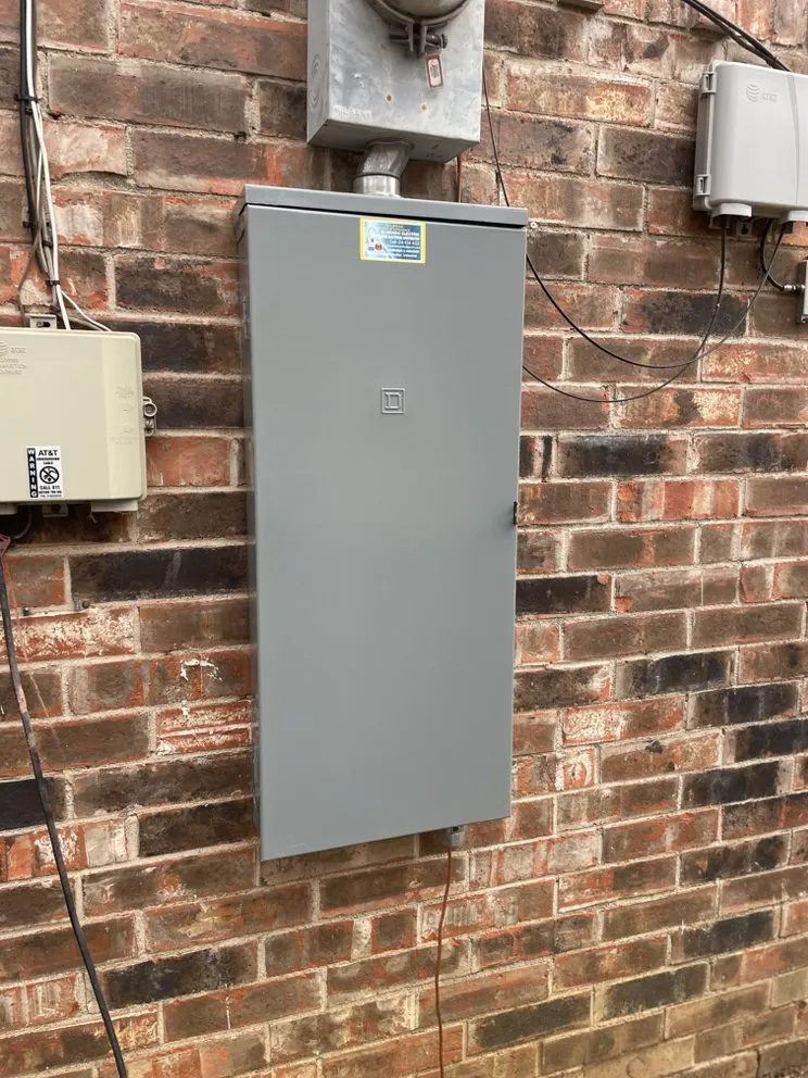 Slide of Elizondo Electric