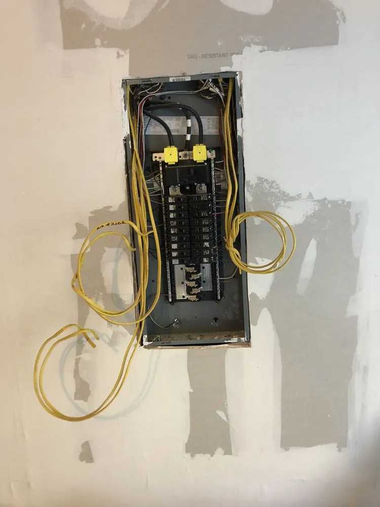 Slide of Elizondo Electric