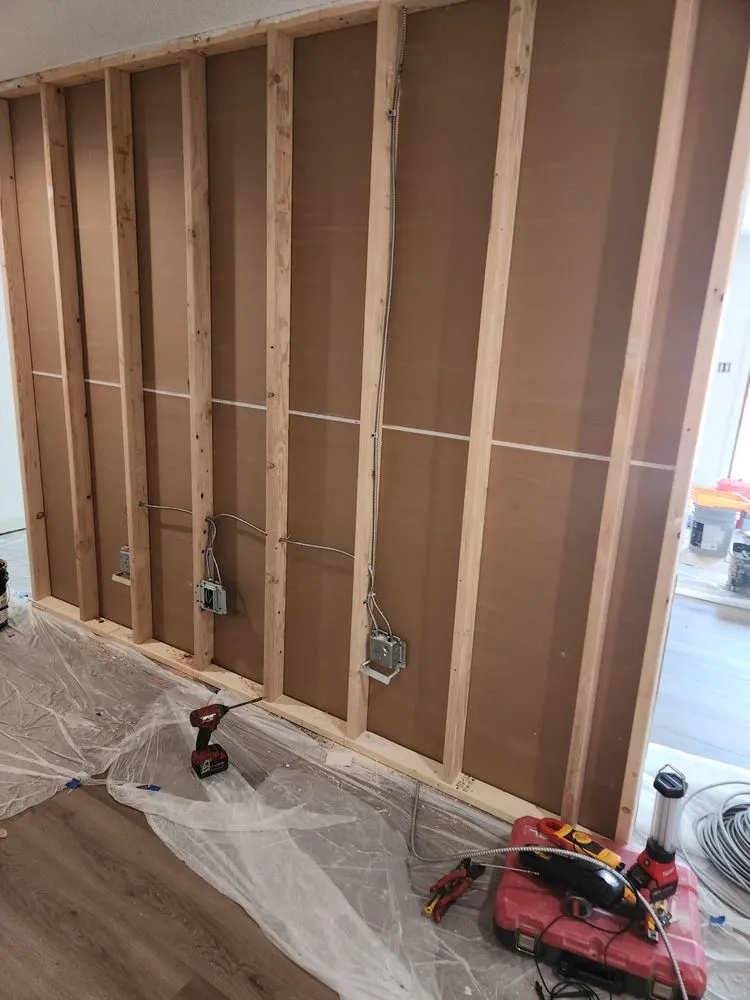 Slide of Ell Electric