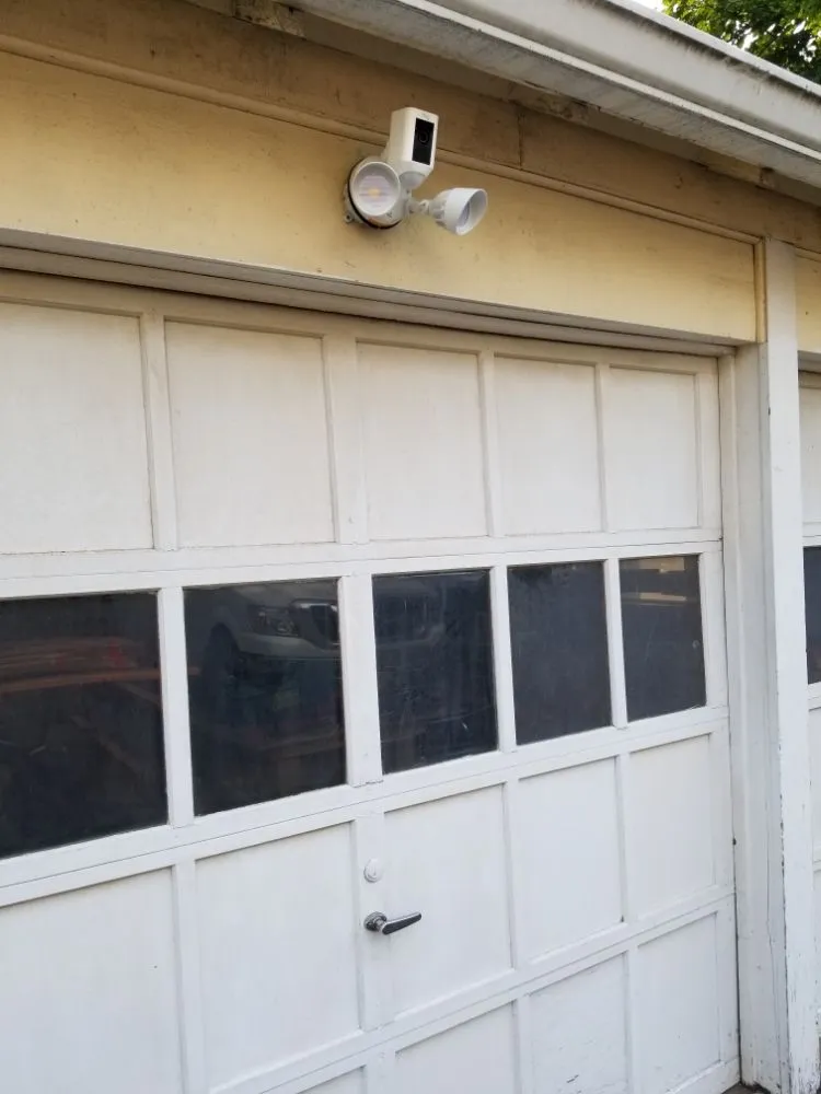 Slide of Ellas Electric