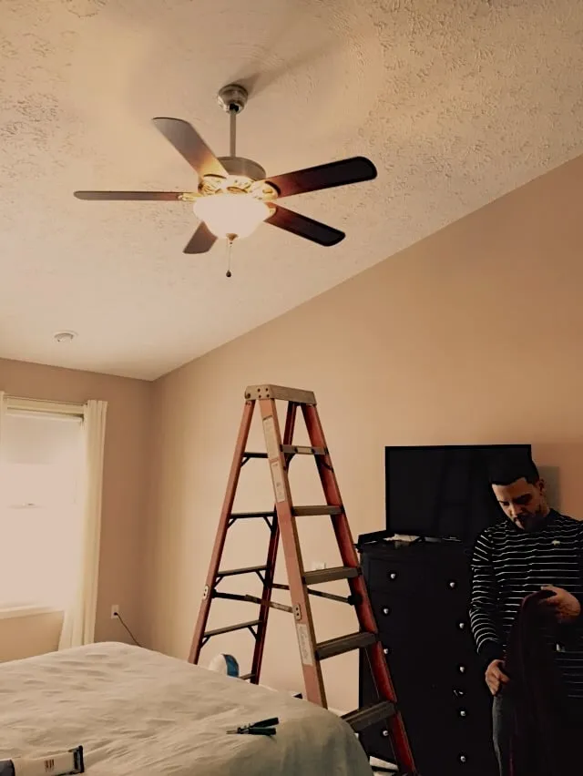 Slide of Ellenwood Electric