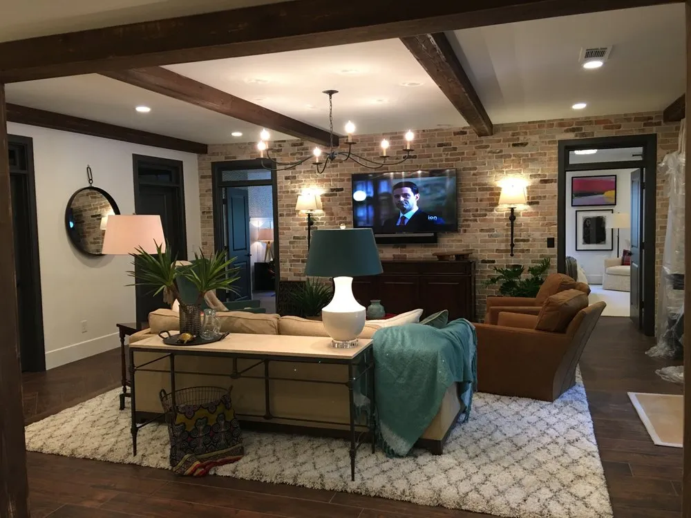 Slide of Elliott Electric