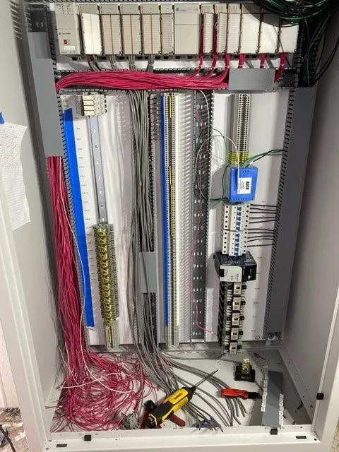 Slide of Ellis Electrics