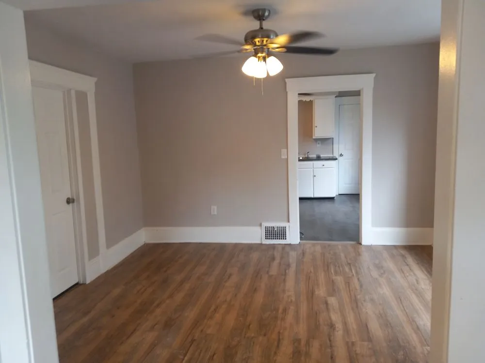 Slide of Ellis Painting