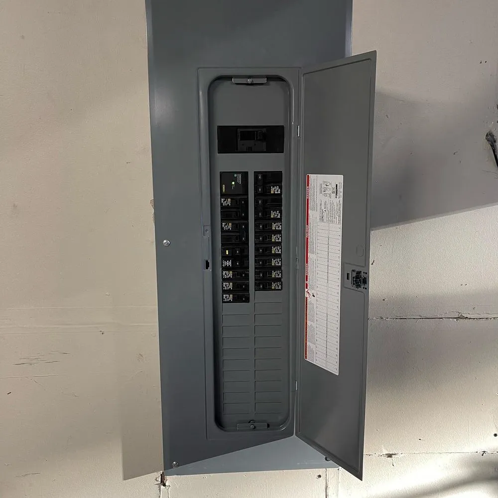 Slide of Elmhurst 24 Hour Electrician