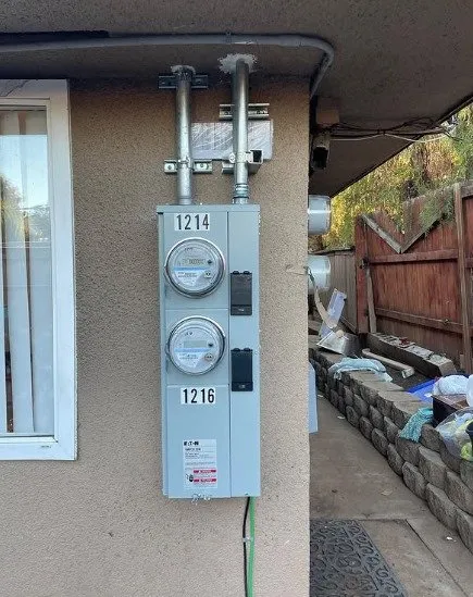 Certified electrician providing emergency electrical service in Elmhurst, NY - Elmhurst Electrical Repair