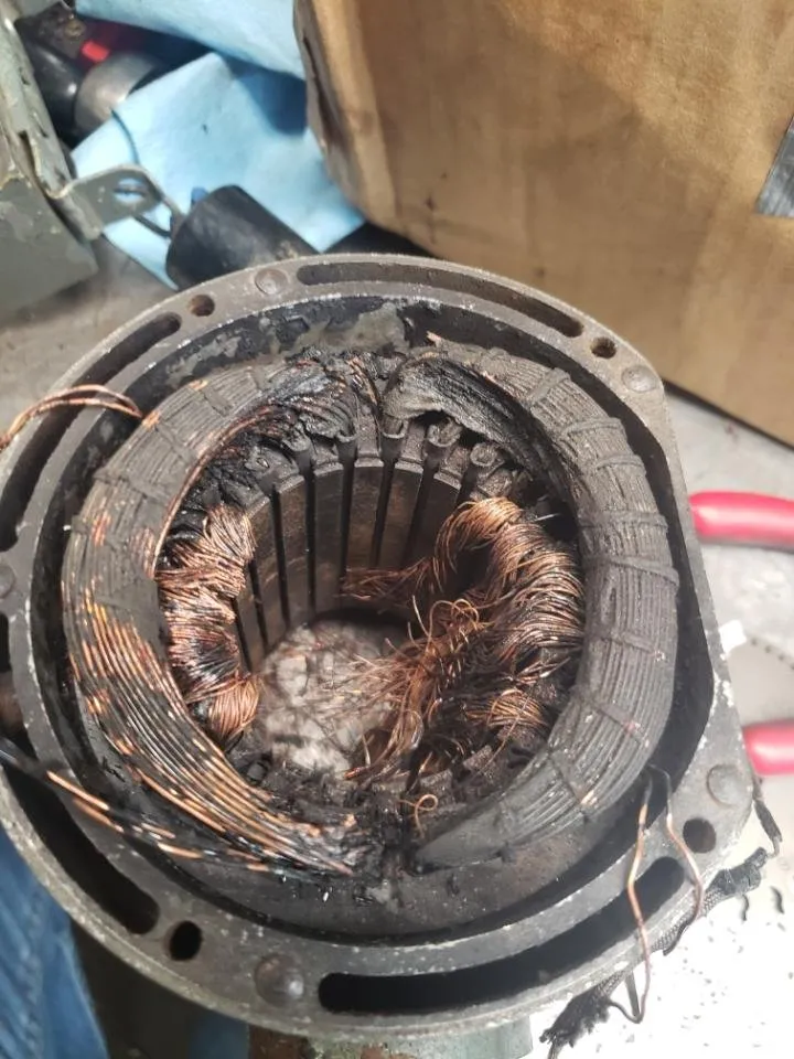 Slide of Elroy's Electric Service