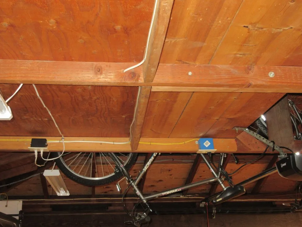 Slide of Els Electric