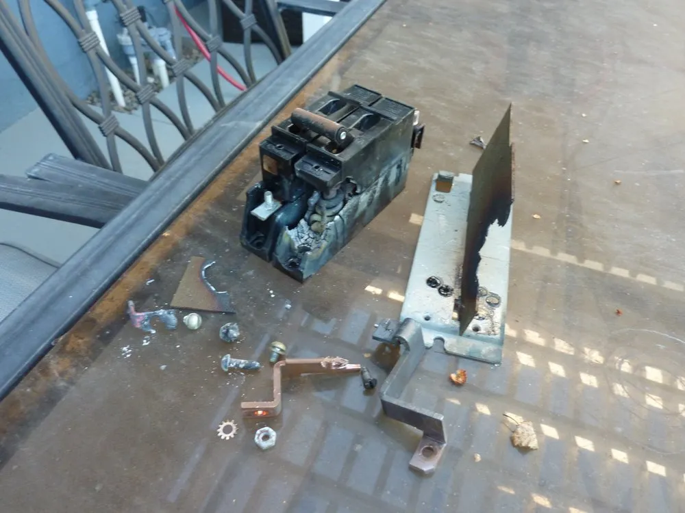 Slide of Els Electric