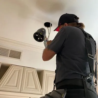 Elsdon Licensed Electric Logo