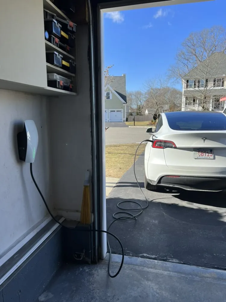 Slide of eLux Electrical Solutions