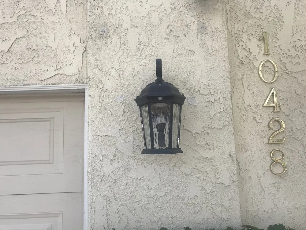 Certified electrician providing lighting installation in , 