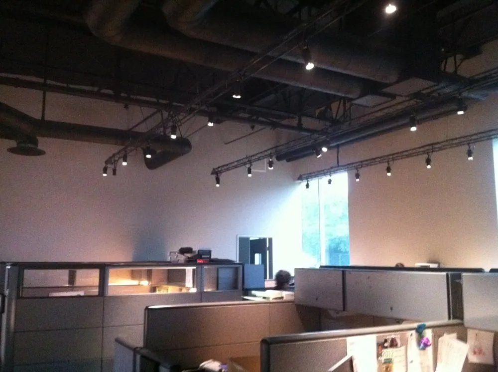 Reliable electrician providing lighting installation in Simi Valley, CA - Elwell Electric Service