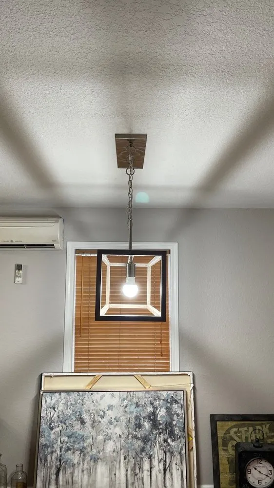 Licensed circuit breaker repair service in Mabelvale, AR - EM Electric