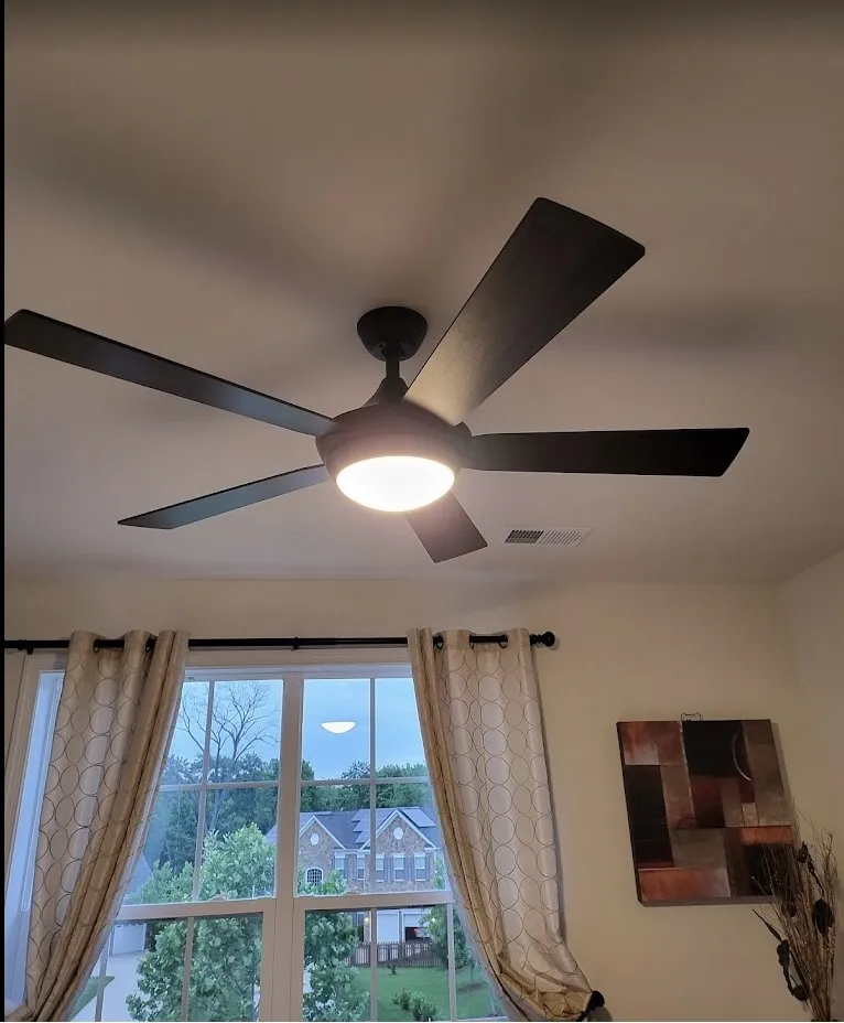 Slide of EM2 Electrical Services