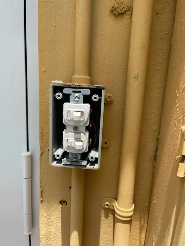 Slide of Emani Electric