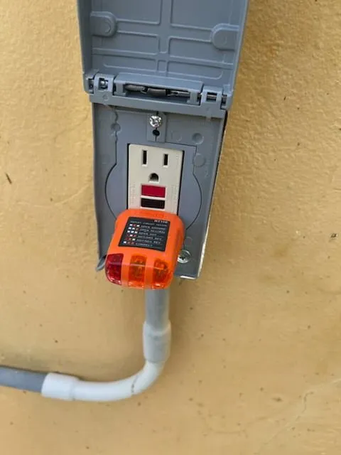 Slide of Emani Electric